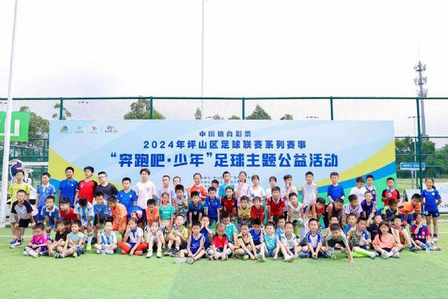 总决G4裁判报告：卡斯尔出界前被犯规 老六未回场 OG盖福克斯好帽